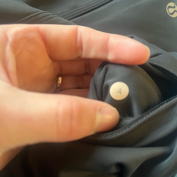 Lululemon Feelin' Frosty Softshell *Insulated    Black Size 4 - Picture 11 of 13